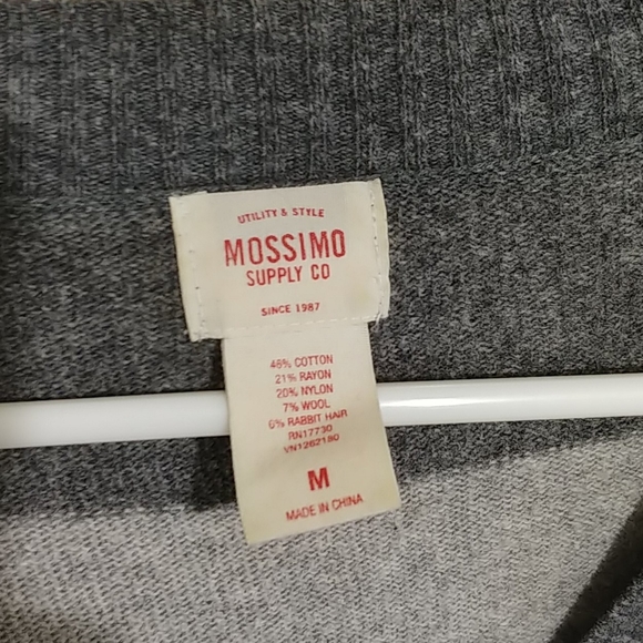 Sweater - Picture 2 of 4